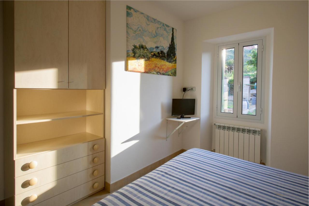 La Quercia Casa Vacanza 因佩里亚 外观 照片
